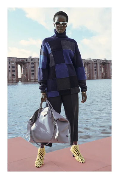 Look 13